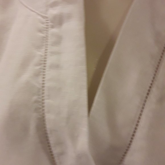 Elegant White Women's Dress - Picture 5 of 6